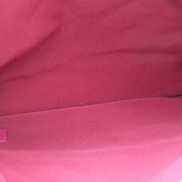 CHANEL Iridescent Lambskin Quilted Large Gabrielle Cosmetic Case Light Purple - Picture 8 of 13